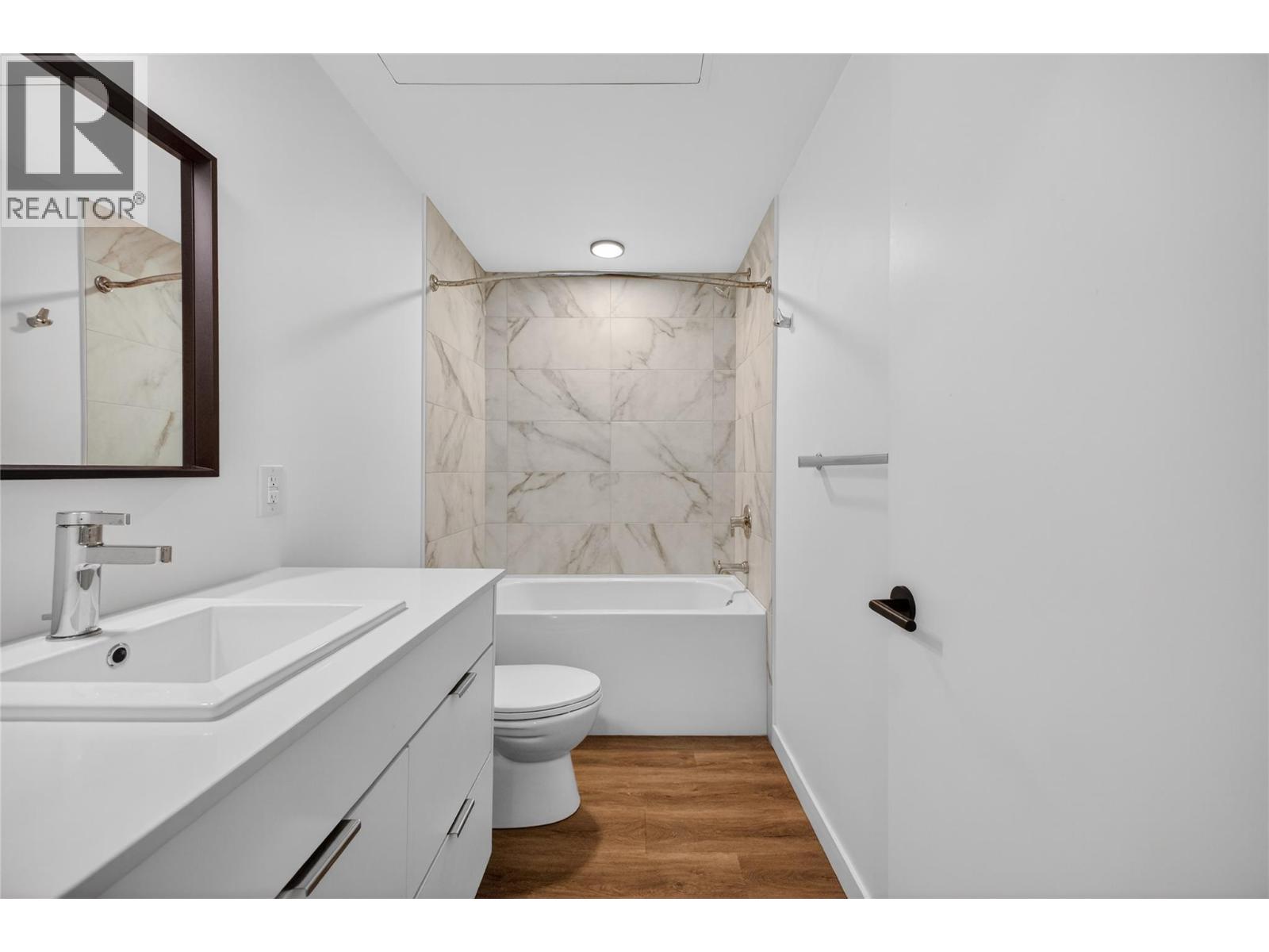 #101 615 Rutland Road N - 10