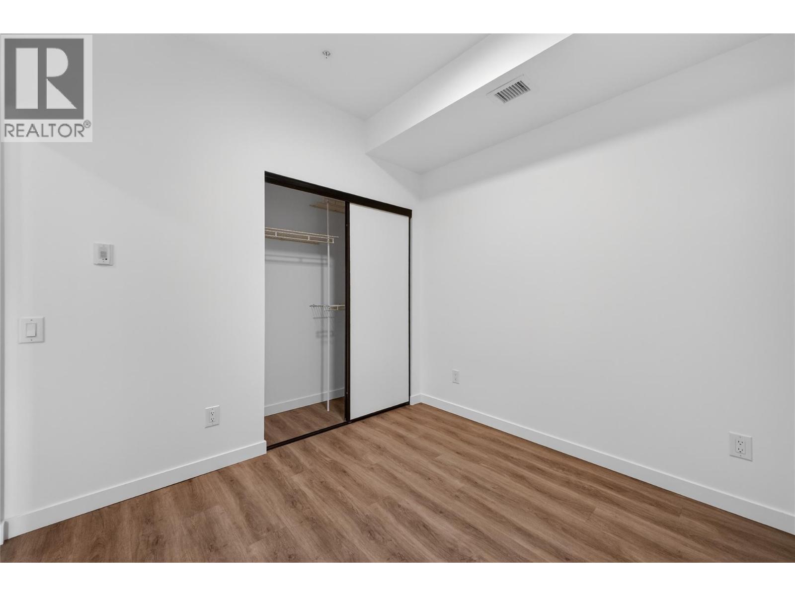 #101 615 Rutland Road N - 22