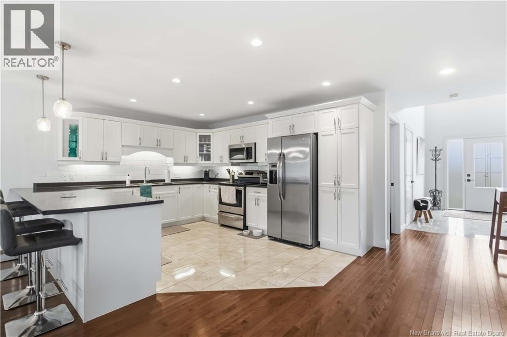 80 ASHLEY CRESCENT - 10