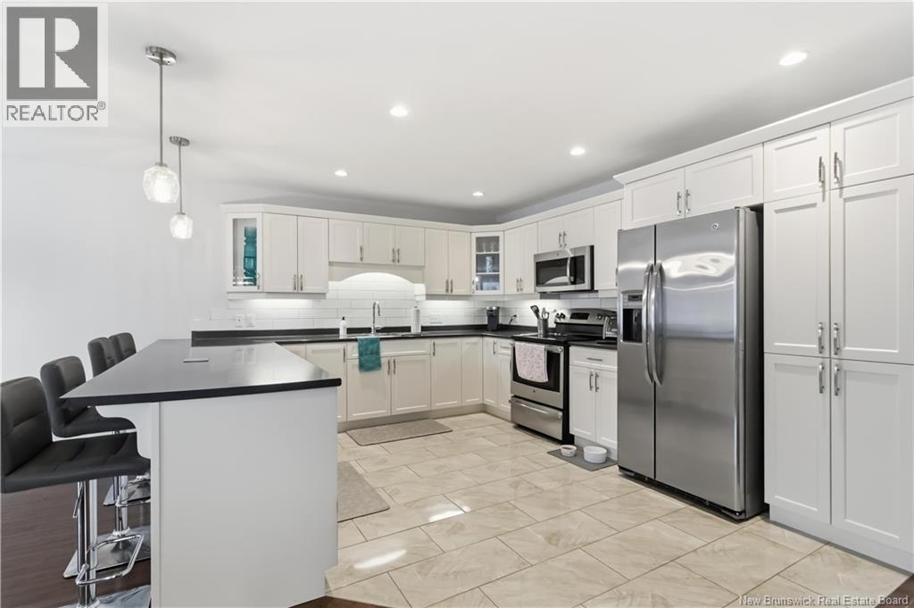 80 ASHLEY CRESCENT - 11