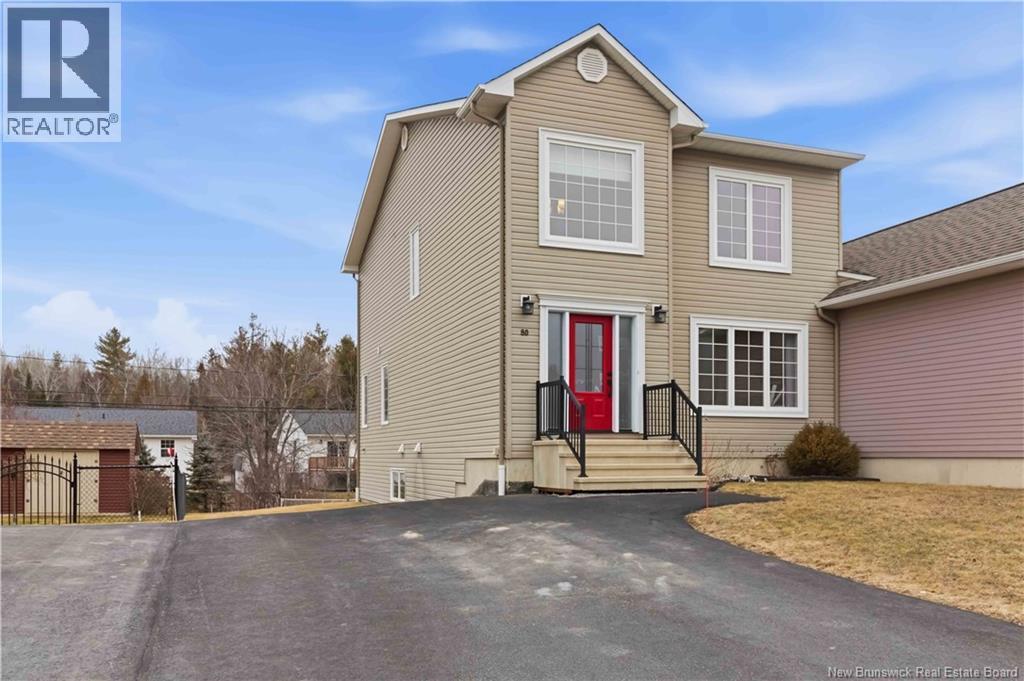 80 ASHLEY CRESCENT - 45