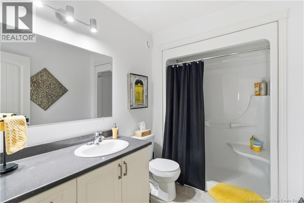 80 ASHLEY CRESCENT - 27