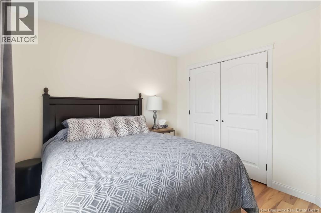 80 ASHLEY CRESCENT - 33