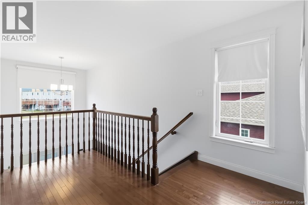 80 ASHLEY CRESCENT - 23