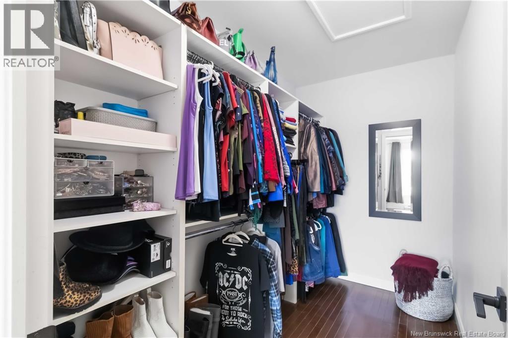 80 ASHLEY CRESCENT - 26