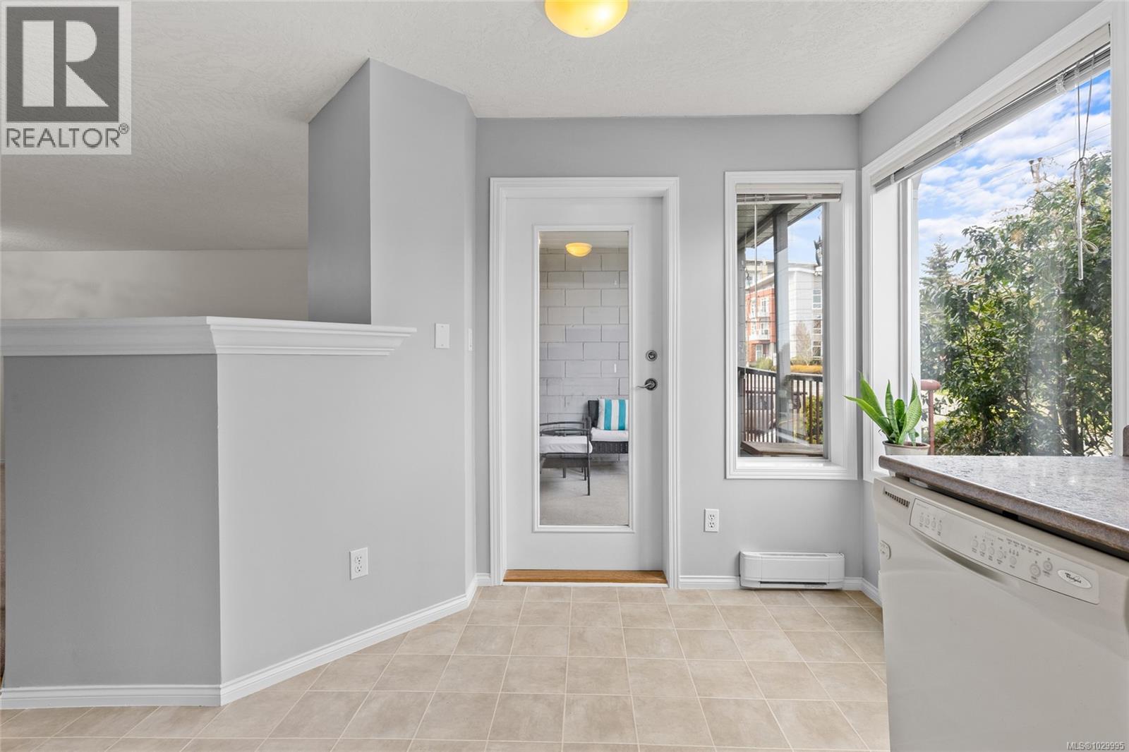 207 7865 Patterson Road, Central Saanich