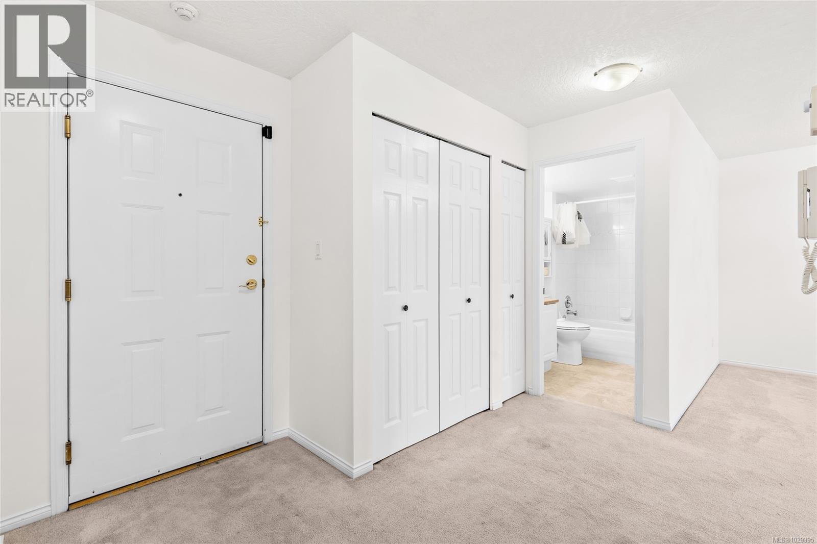 207 7865 Patterson Road, Central Saanich