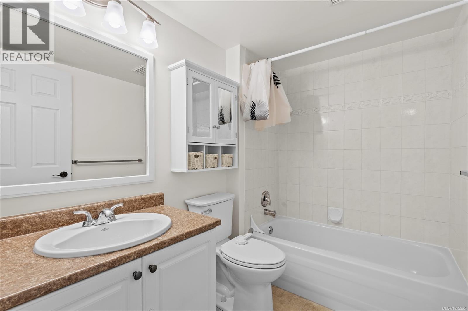 207 7865 Patterson Road, Central Saanich