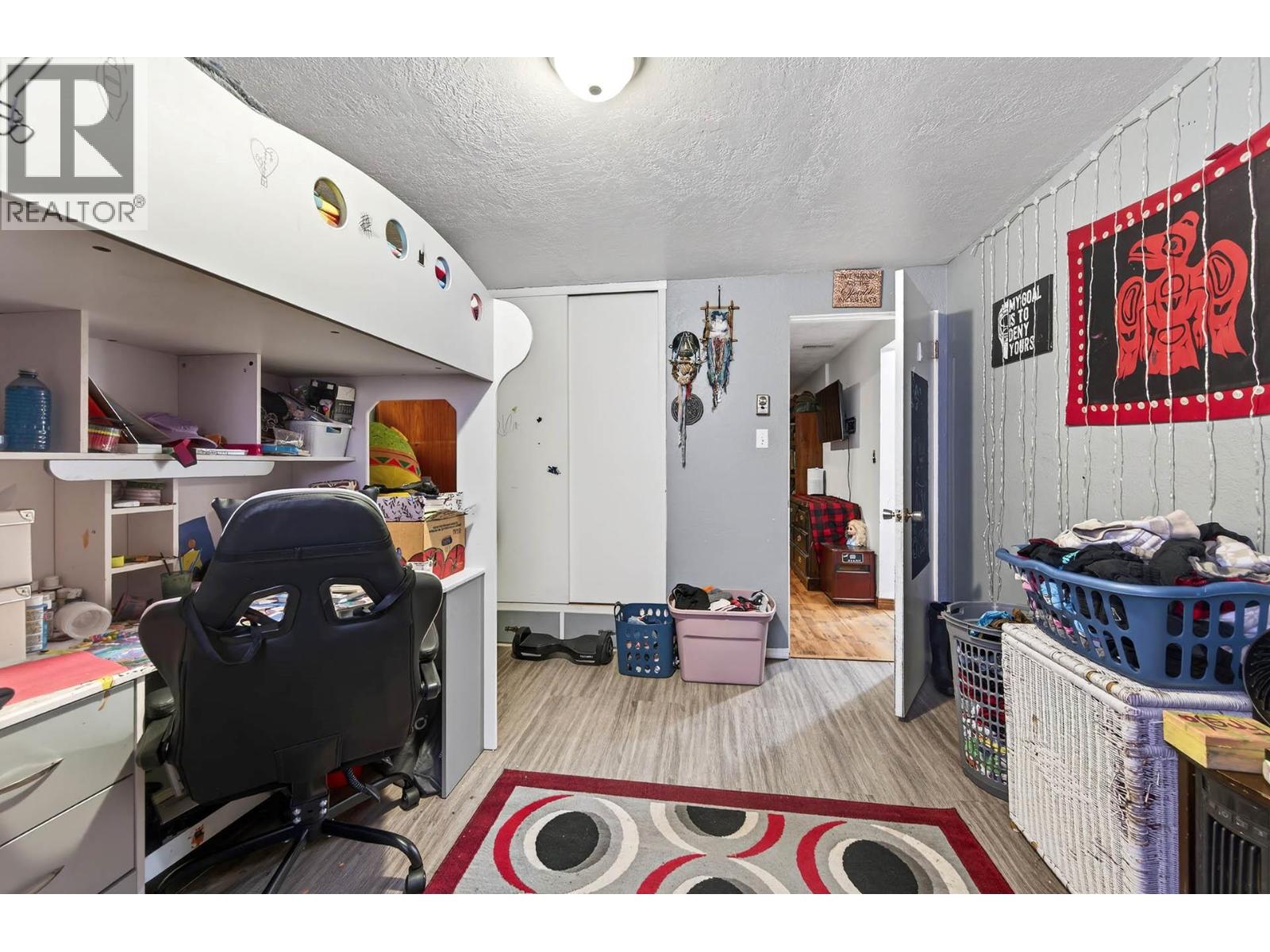 1050 SCOTT DRIVE - 20