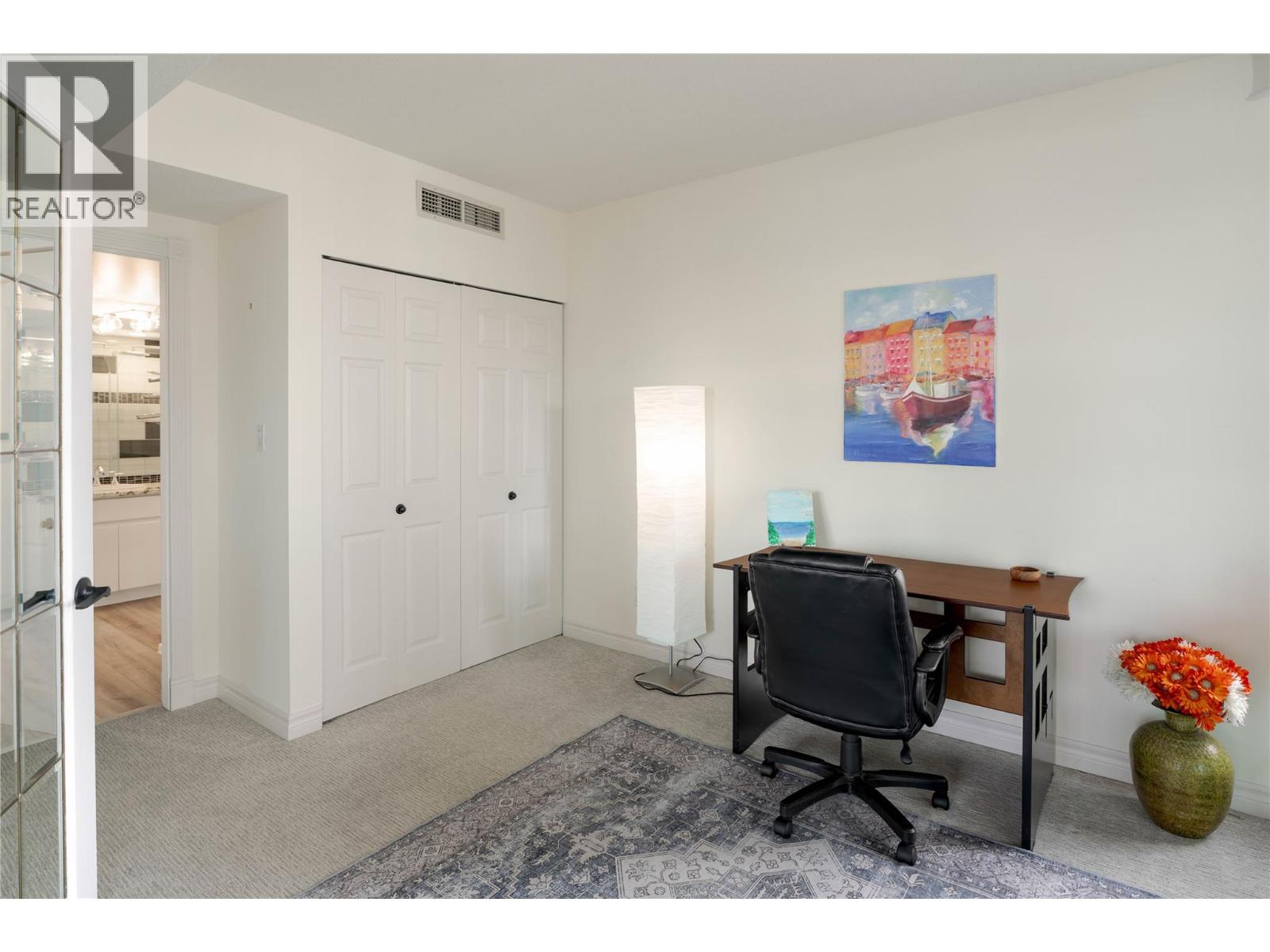 #801 1152 SUNSET DRIVE - 15