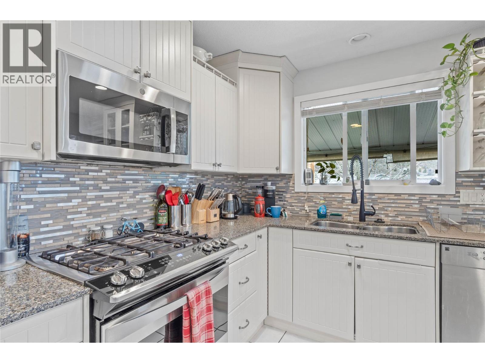 2536 TUPELA Drive, Kamloops