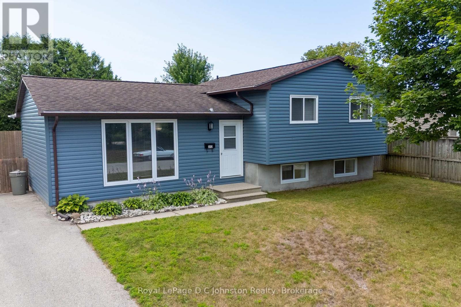 372 PROVINCIAL STREET - 1