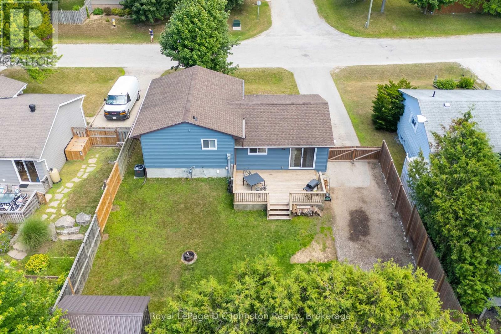 372 PROVINCIAL STREET - 5