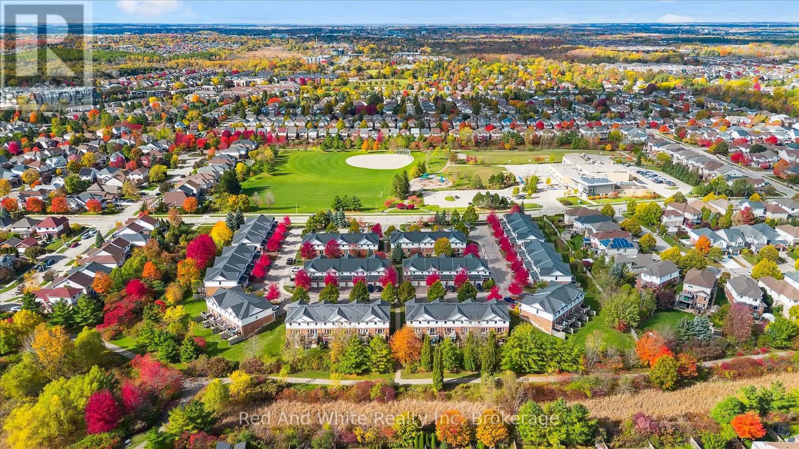 3 - 151 CLAIRFIELDS DRIVE E