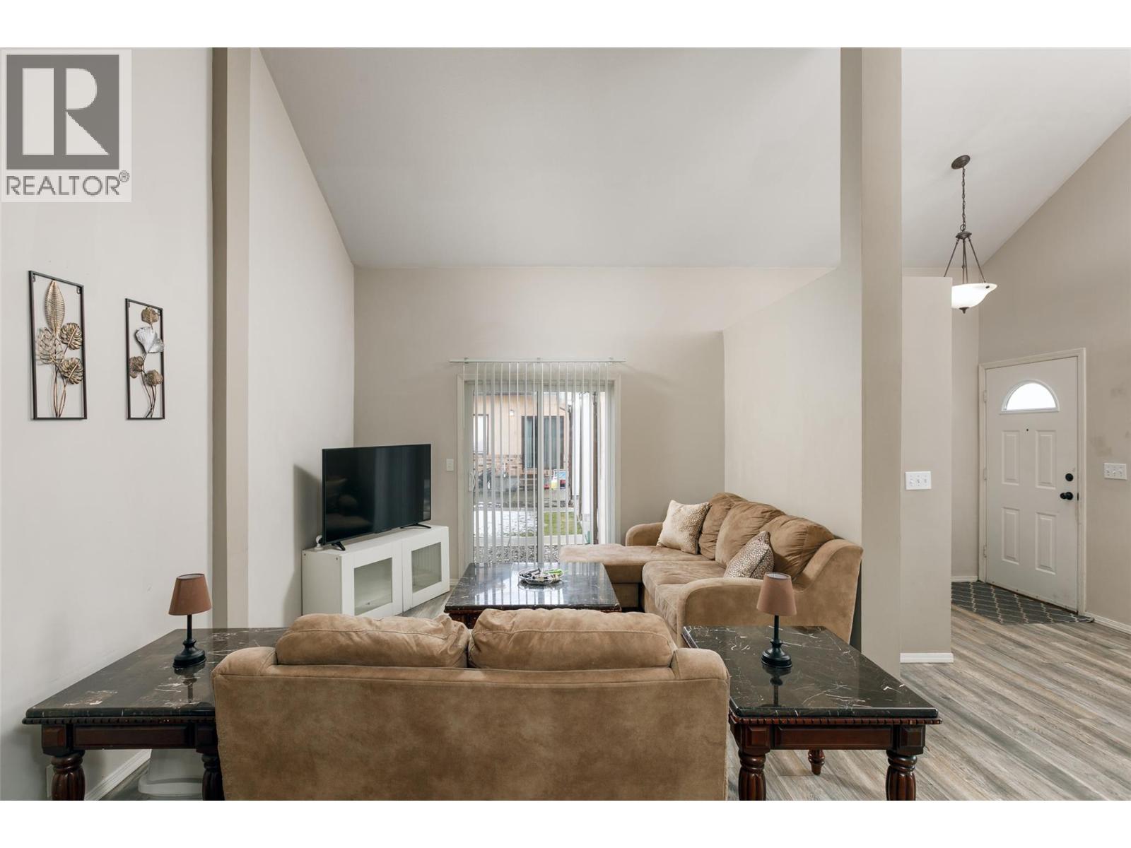 108 1855 Leckie Road, Kelowna