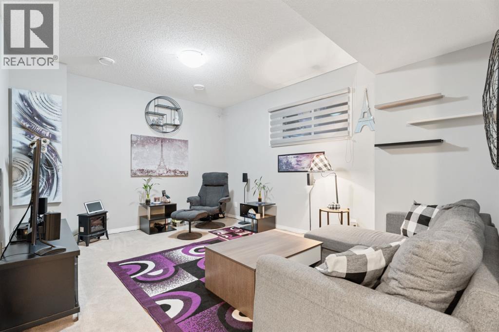 
          178 Buckskin Way
            <br/>
            <span>Cochrane</span>
            , 
            <span>AB</span>
             <span>T4C2R7</span>
         - Photo 27