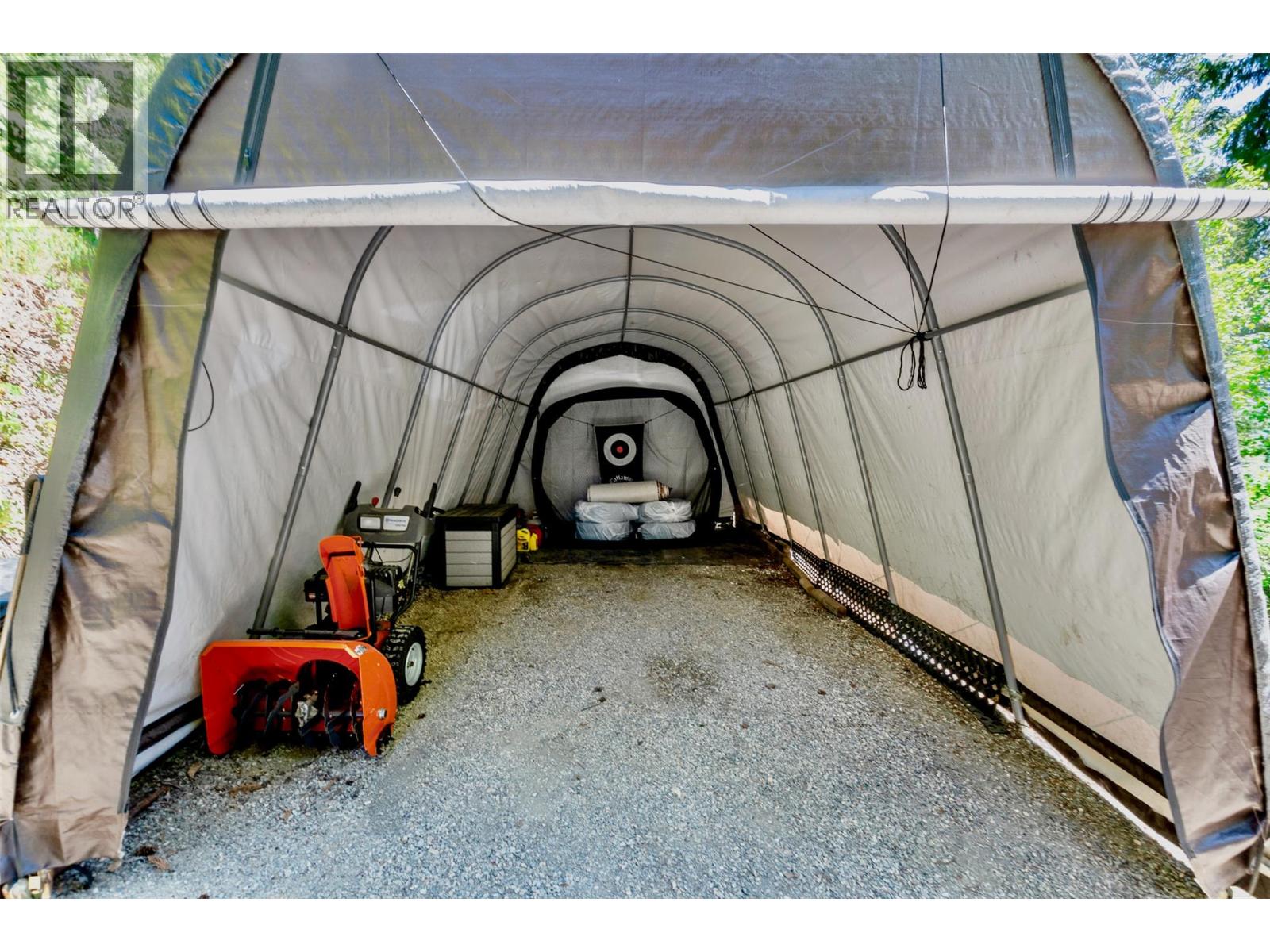  7730 Columbia Drive, Anglemont