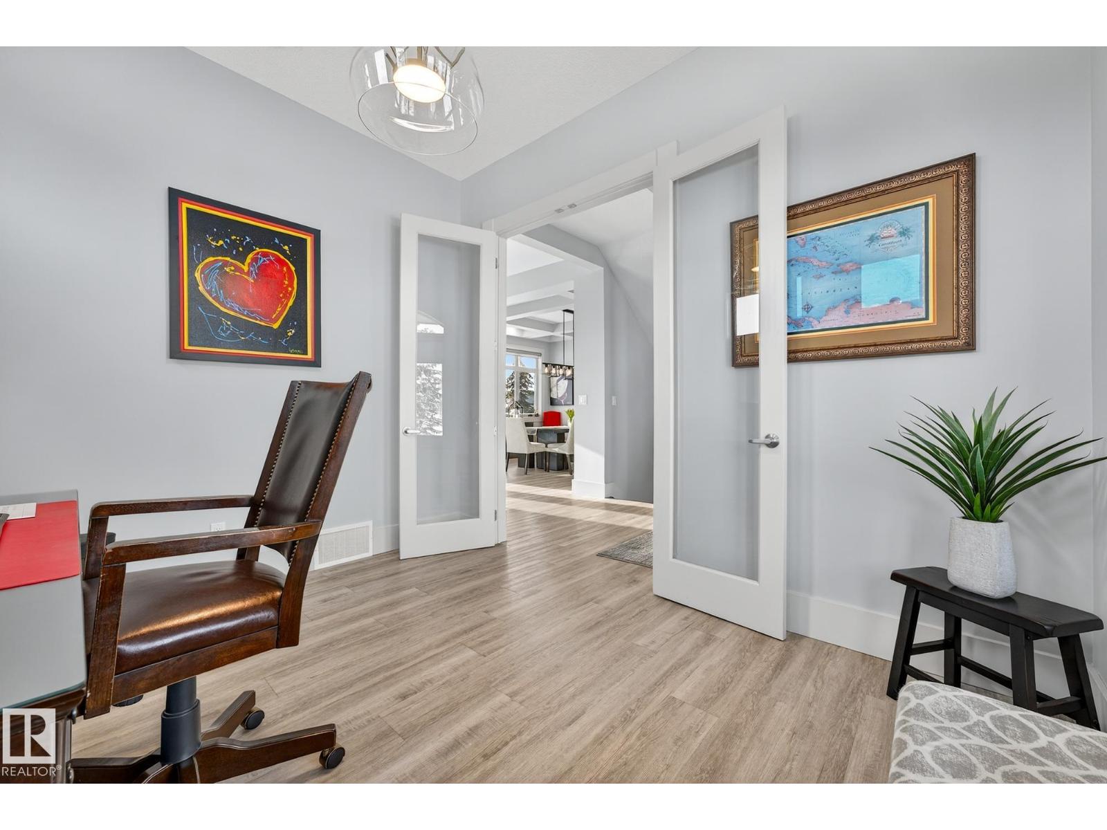 4001 TRIOMPHE BV, Beaumont