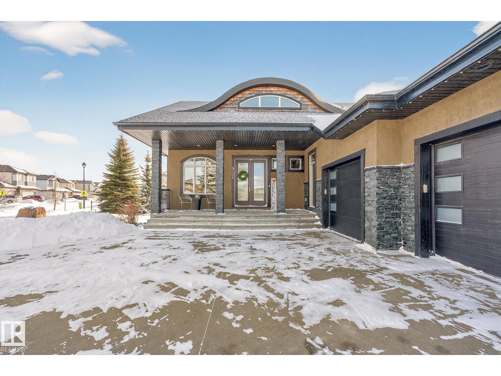 4001 TRIOMPHE BV, Beaumont