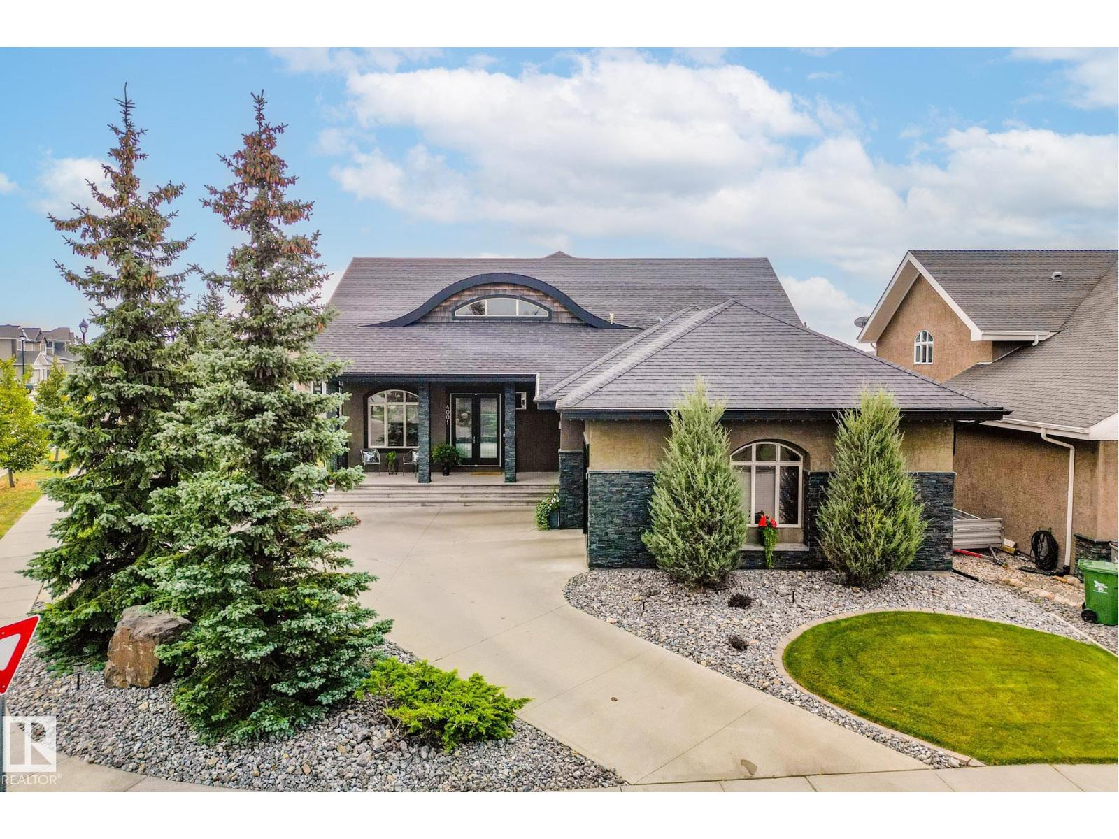 4001 TRIOMPHE BV, Beaumont