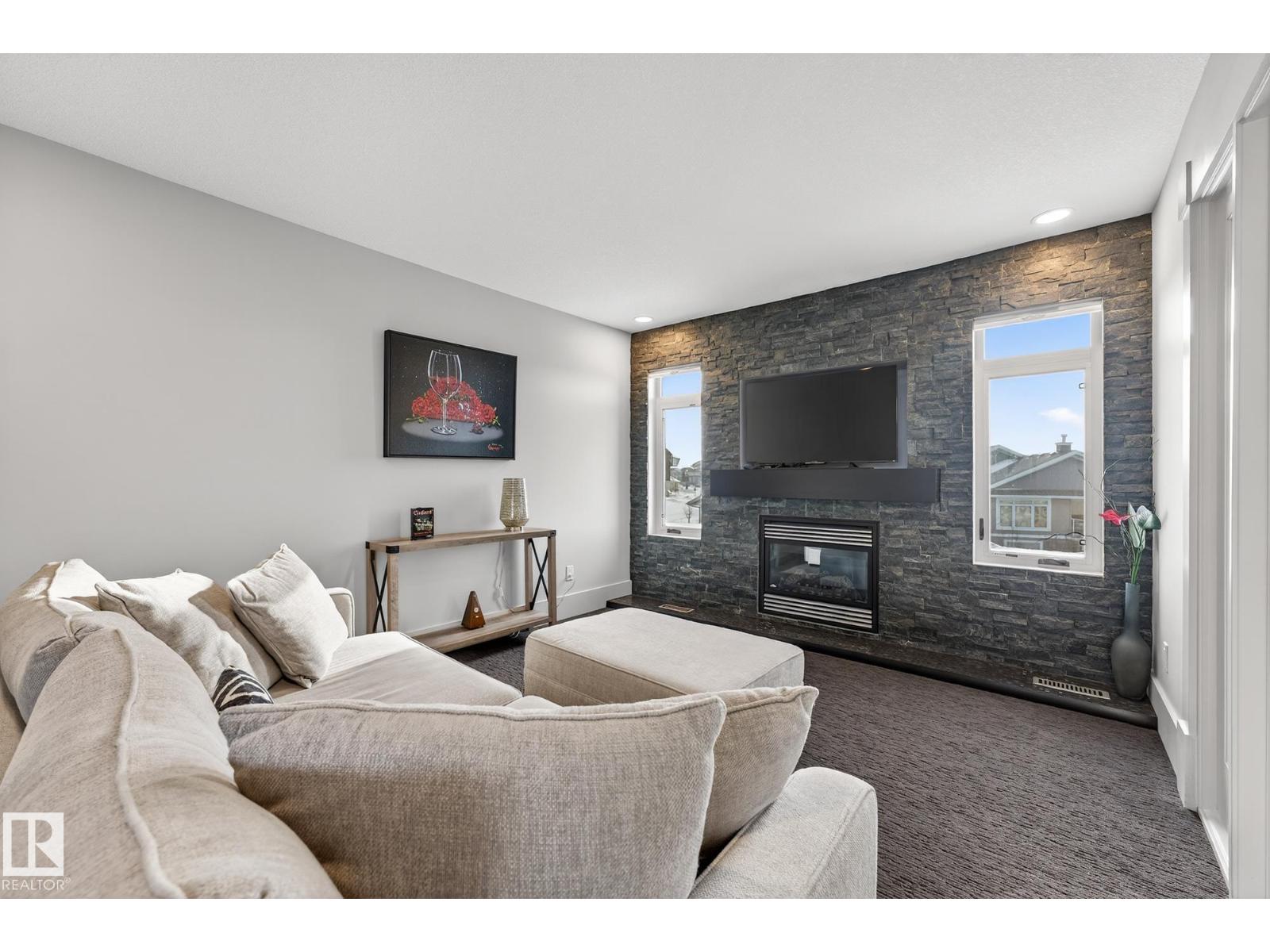 4001 TRIOMPHE BV, Beaumont