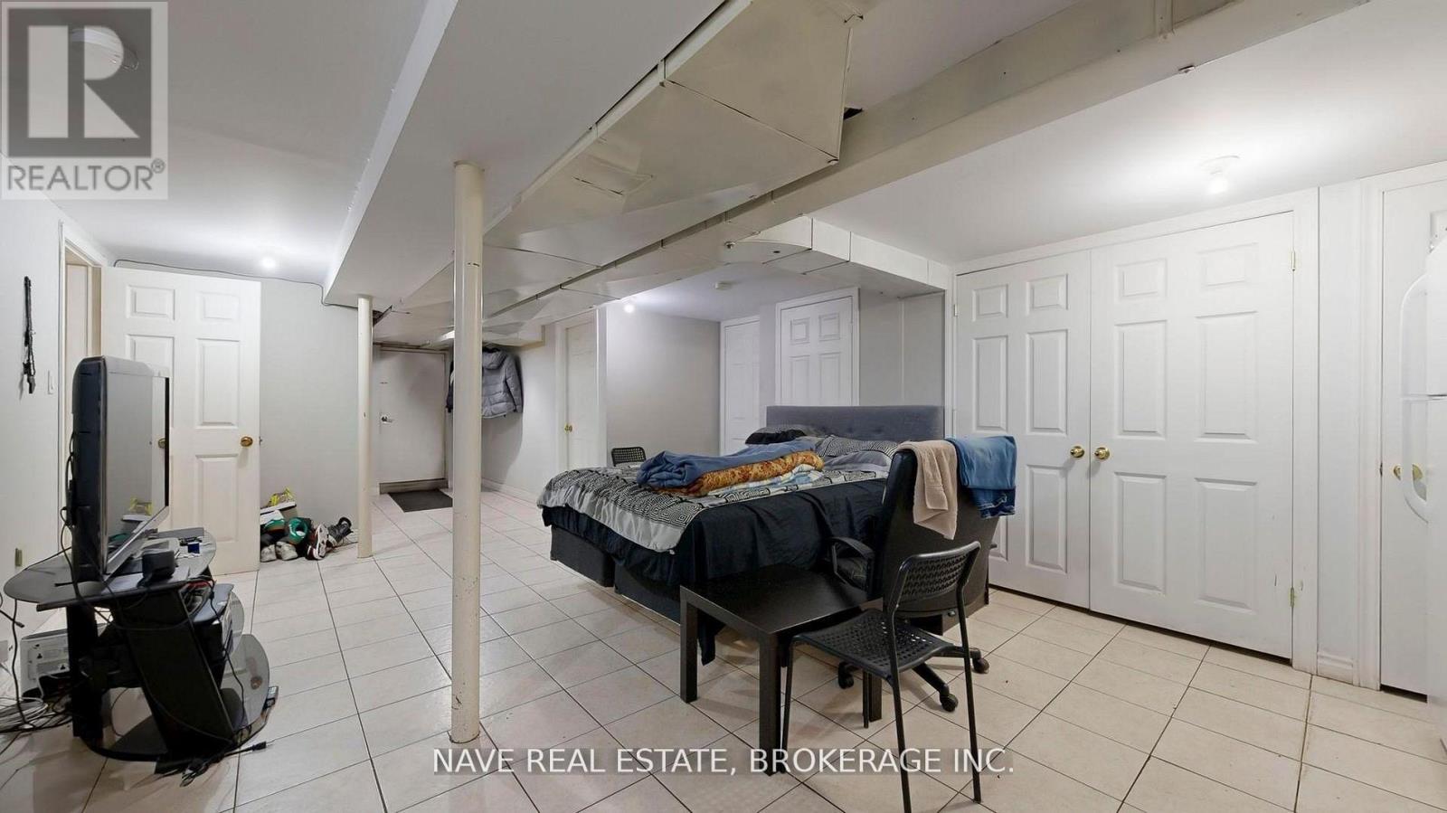 9747 BATHURST STREET - 33