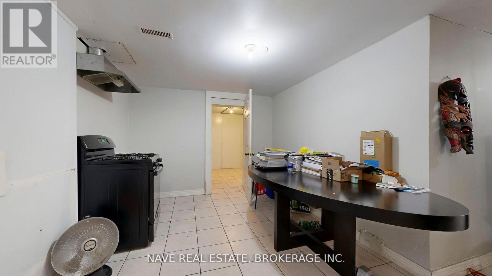 9747 BATHURST STREET - 35