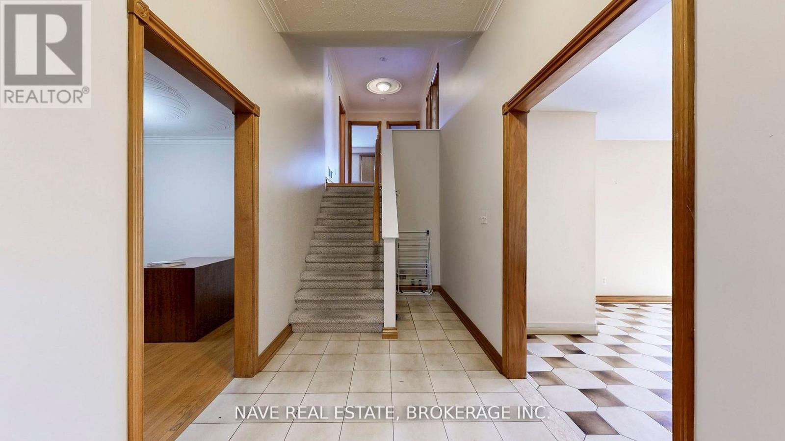 9747 BATHURST STREET - 4