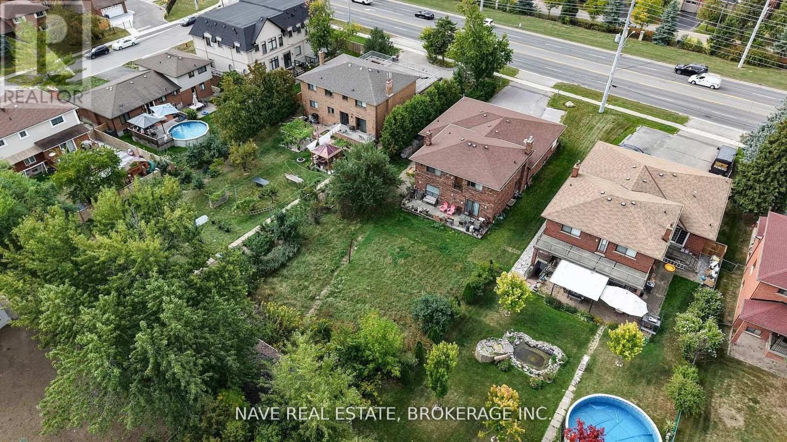 9747 BATHURST STREET - 47