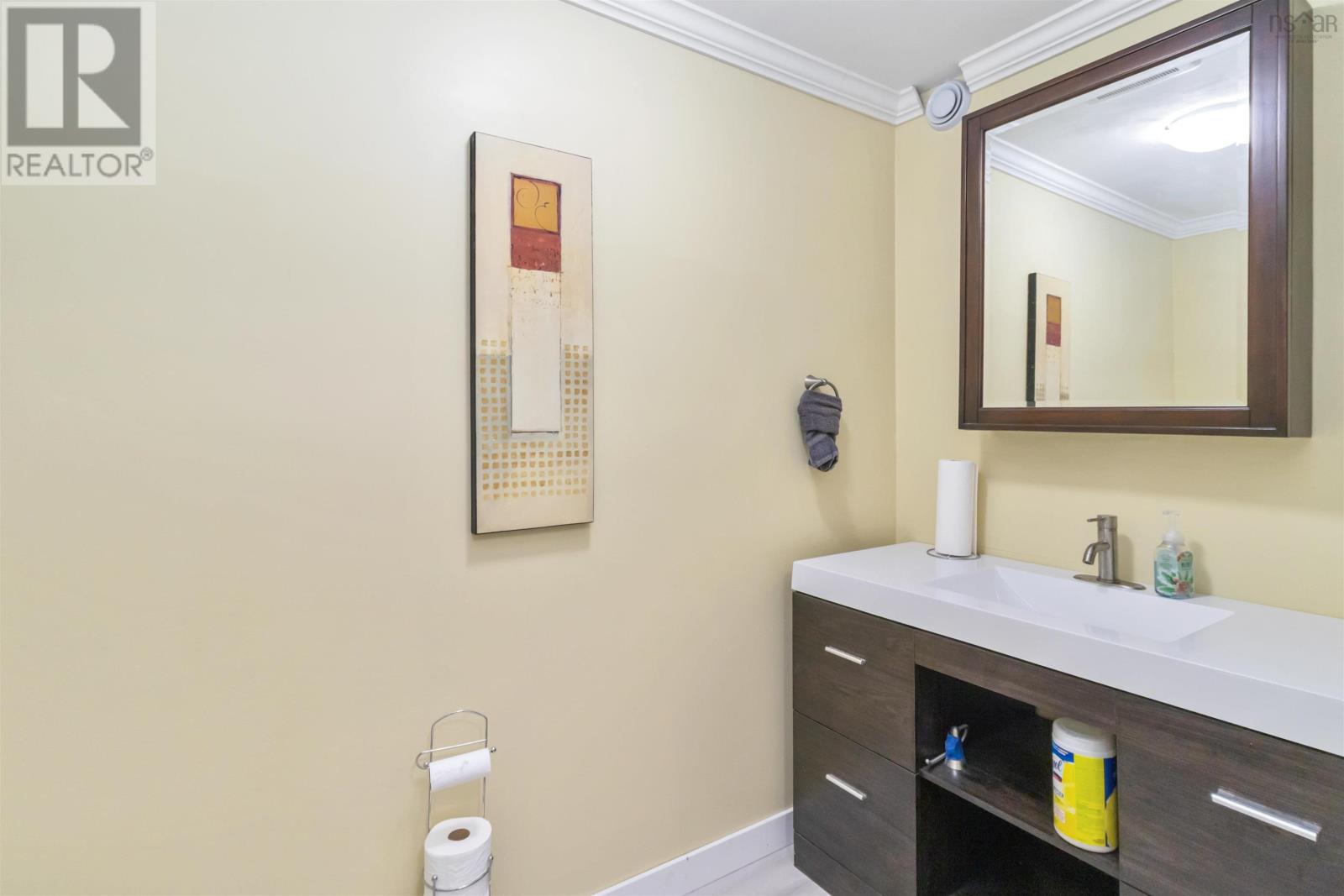 Property 38 of 52 of 34 Greenside Lane