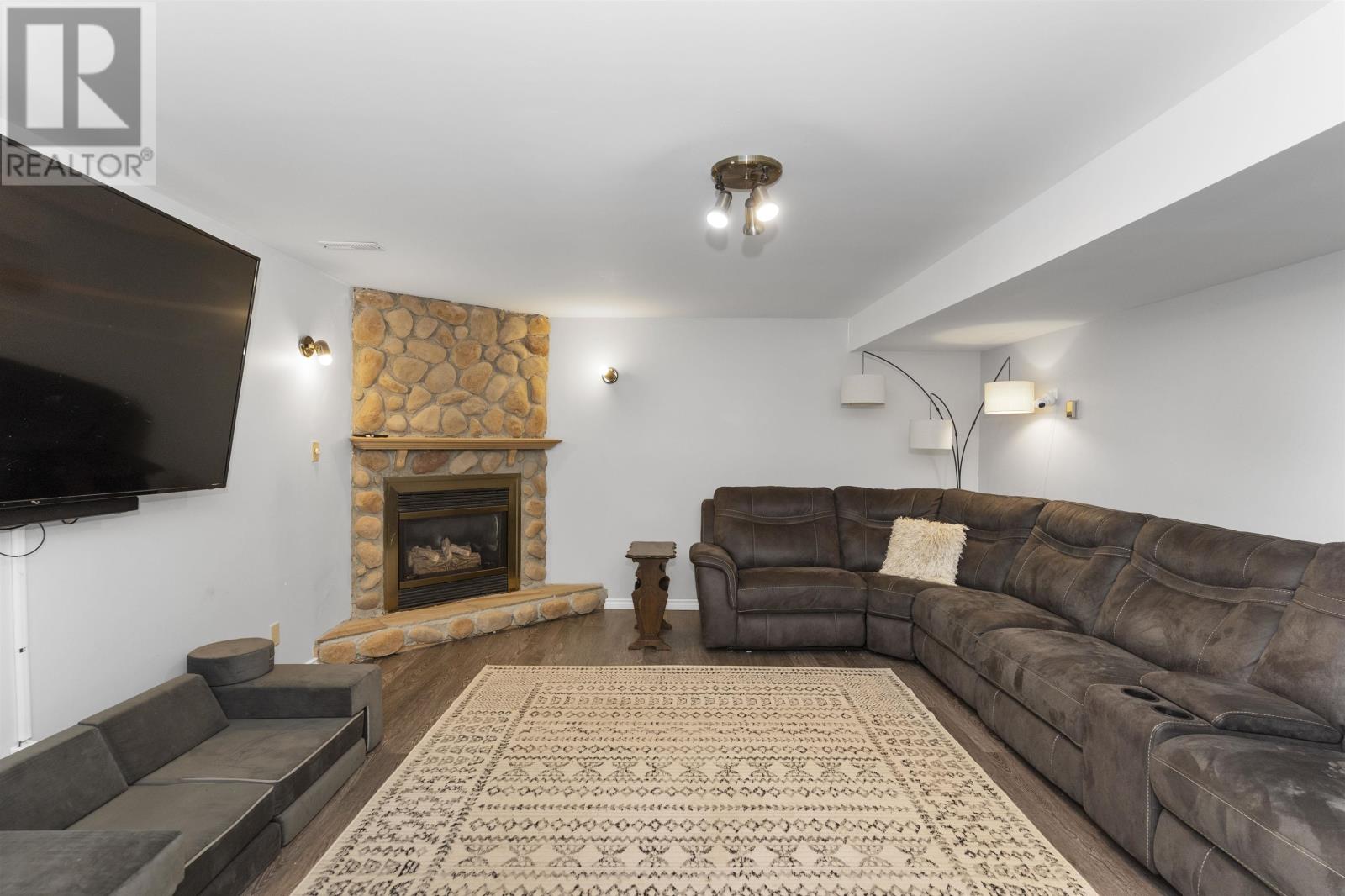 153 Fairbank CRES, Thunder Bay, Ontario