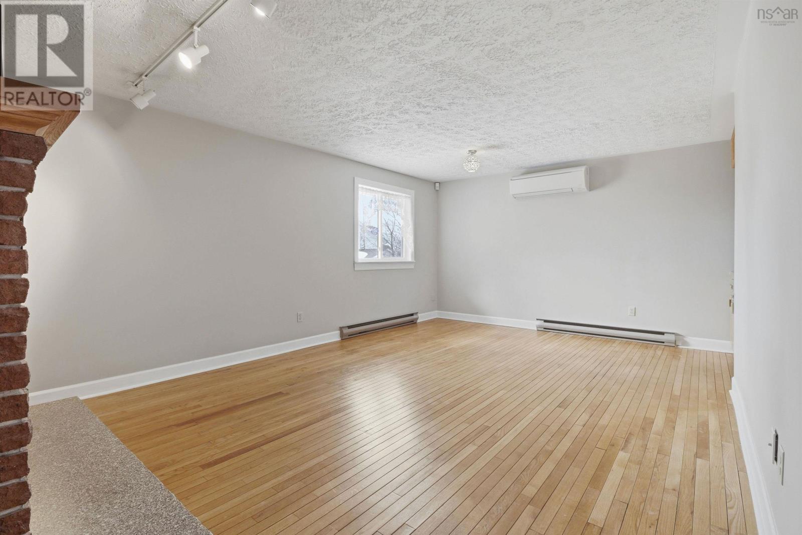 Property 40 of 47 of 147 Flagstone Drive