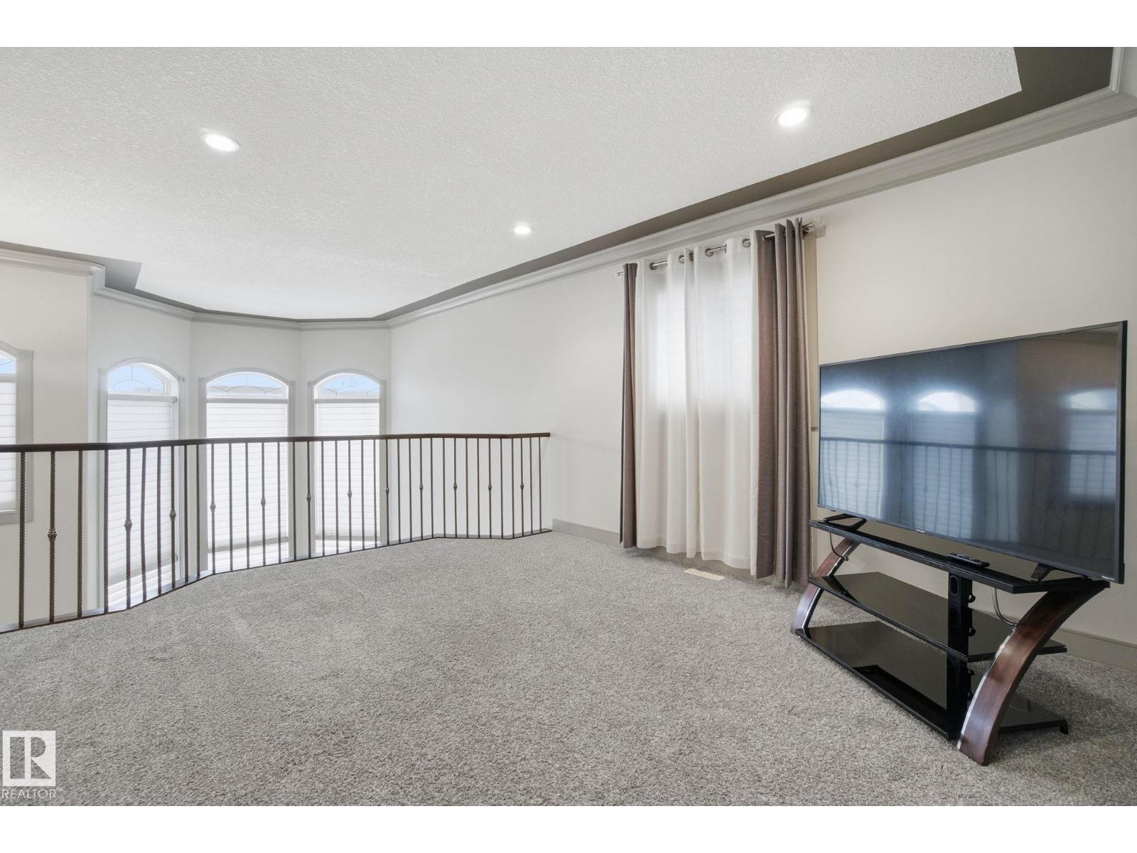 647 FRASER VISTA VS NW, Edmonton