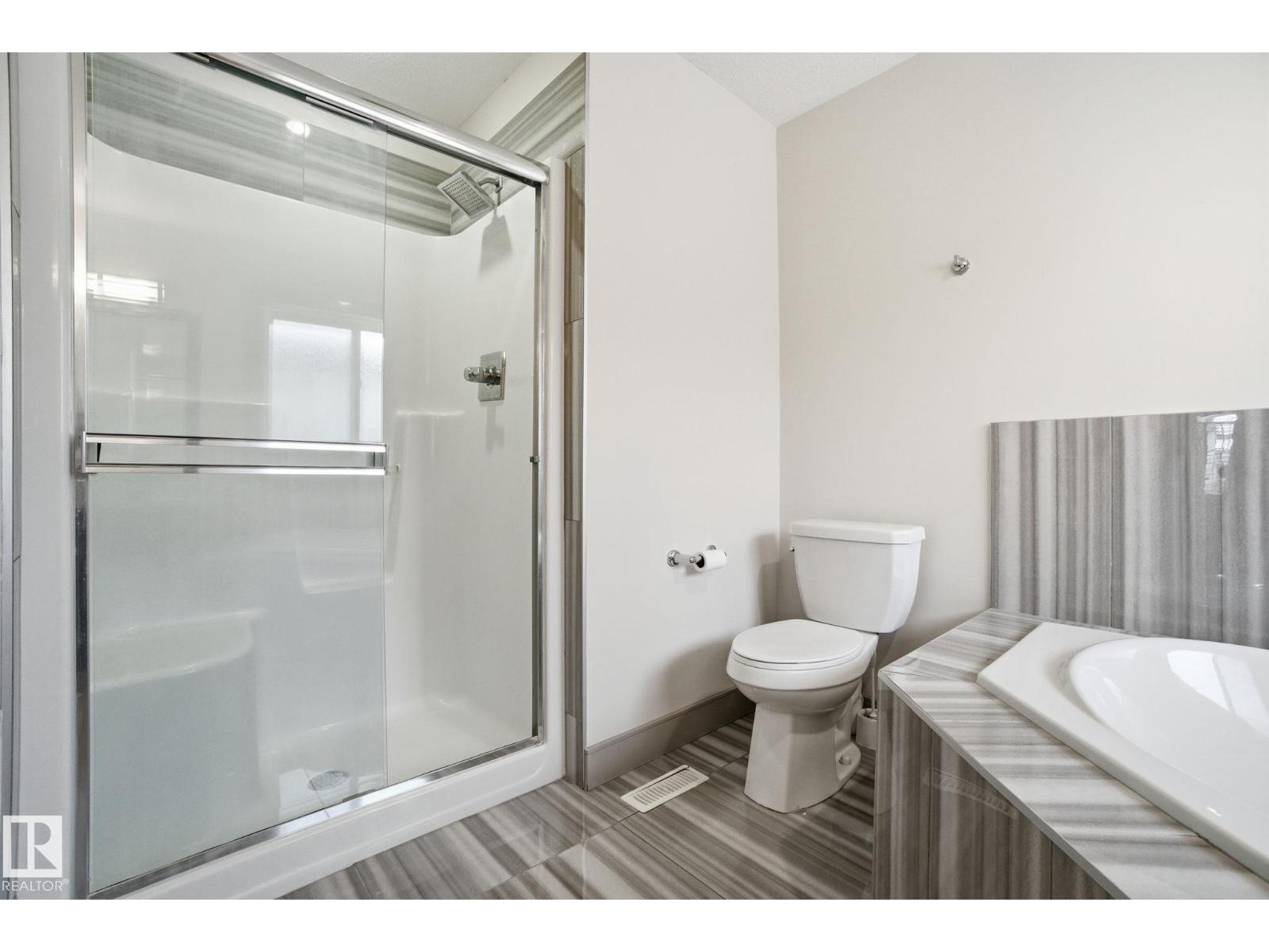 647 FRASER VISTA VS NW, Edmonton