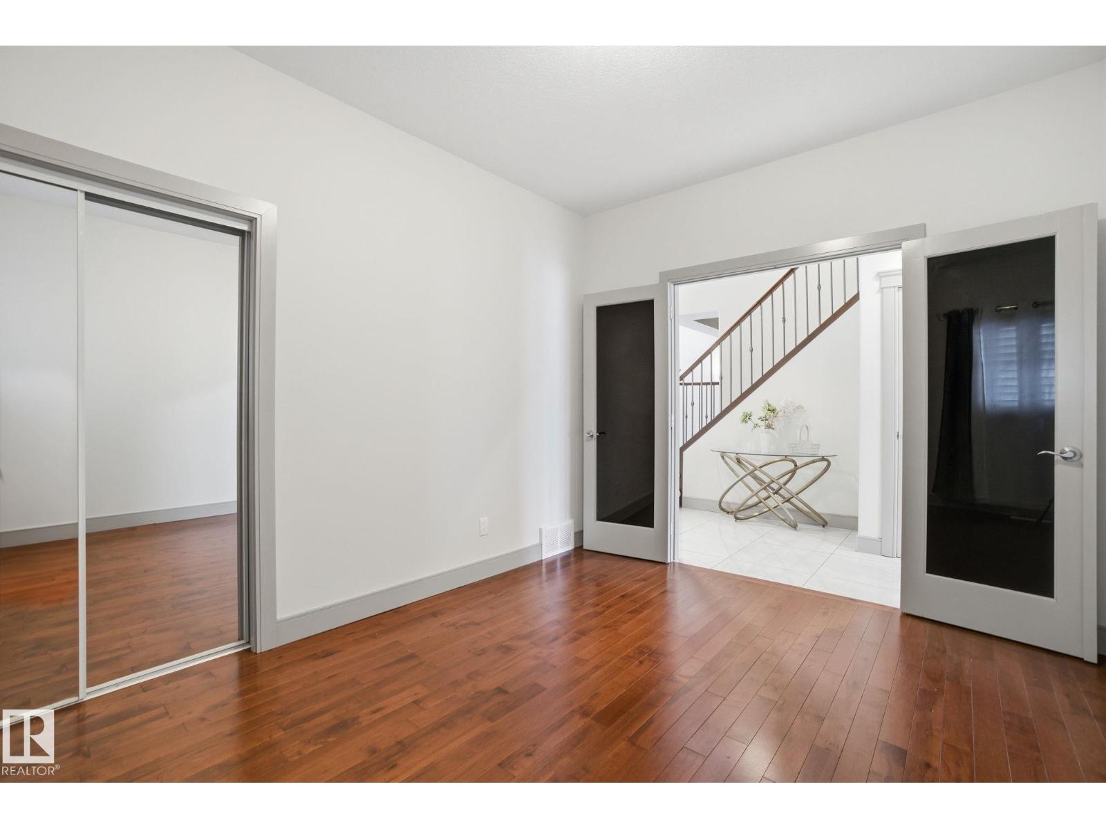 647 FRASER VISTA VS NW, Edmonton