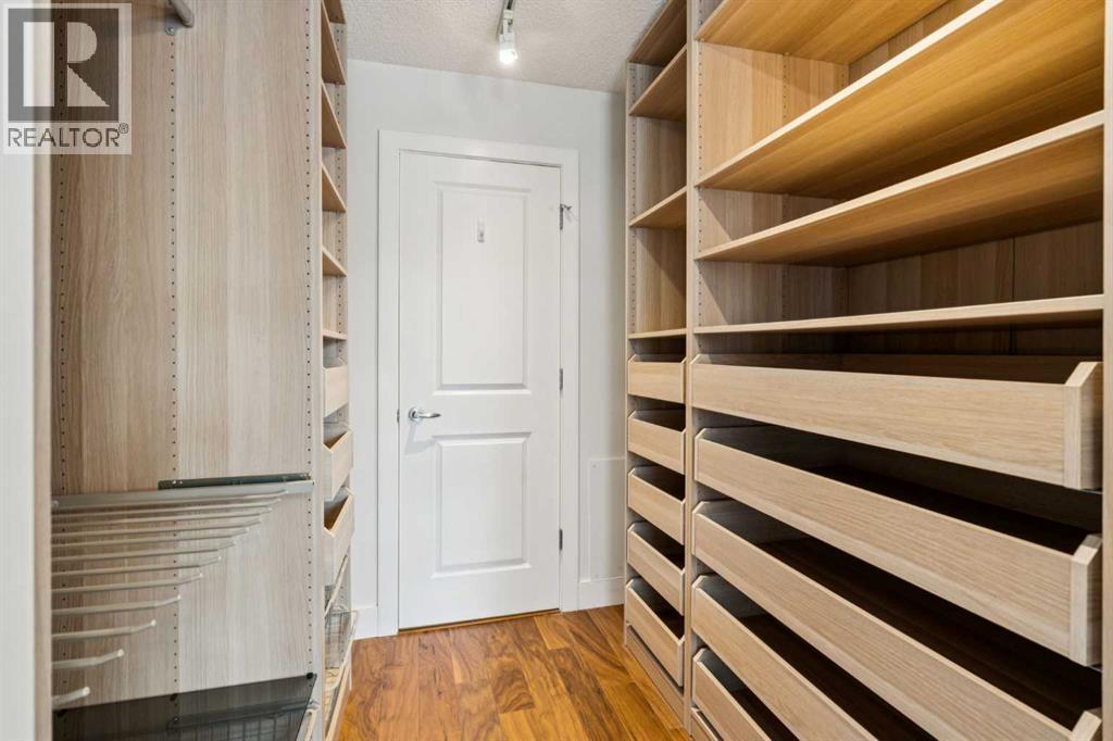 Single Family House for Sale in    Avenue SW Garrison Woods Calgary 