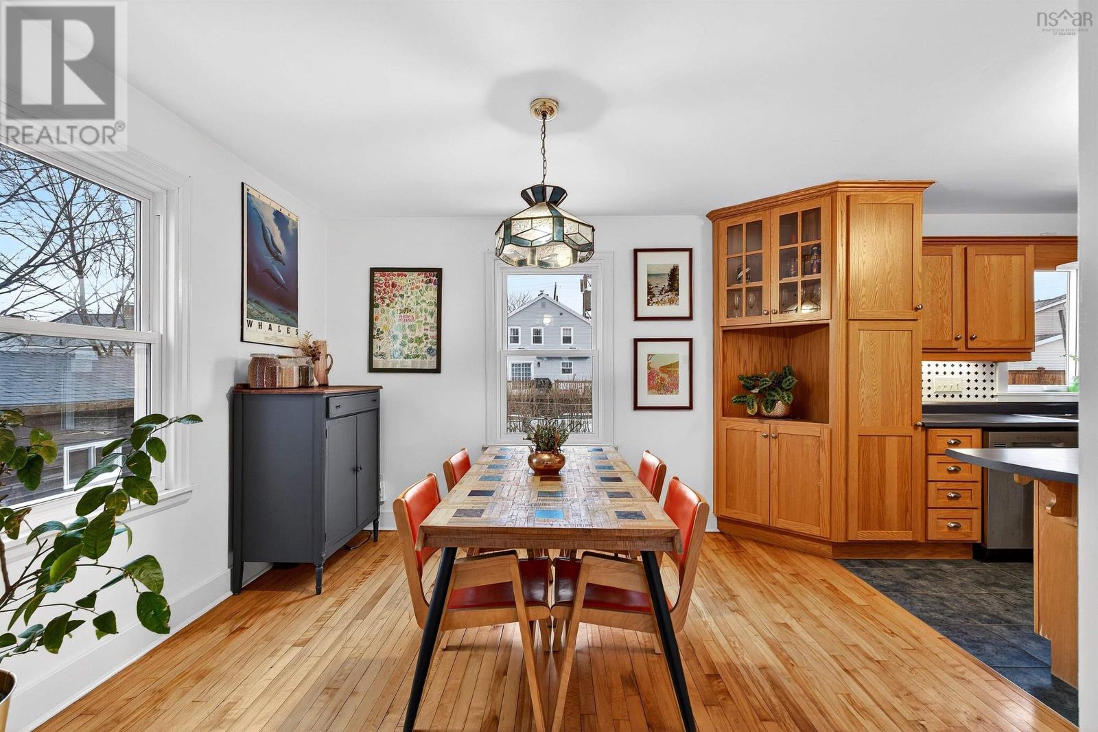 Property 10 of 34 of 3755 High Street