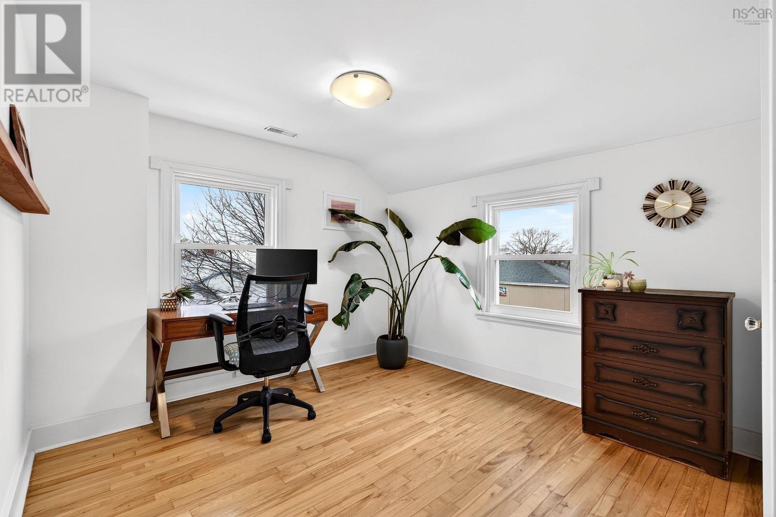 Property 21 of 34 of 3755 High Street