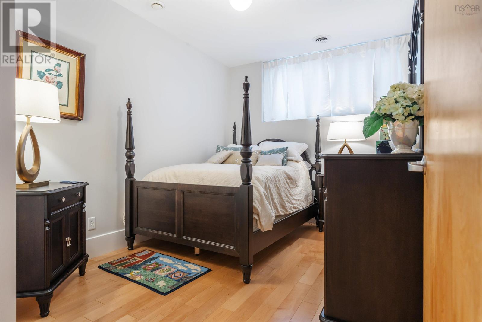 Property 27 of 50 of 15 Rowan Avenue