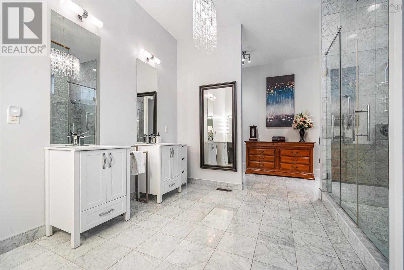 Property 33 of 50 of 15 Rowan Avenue