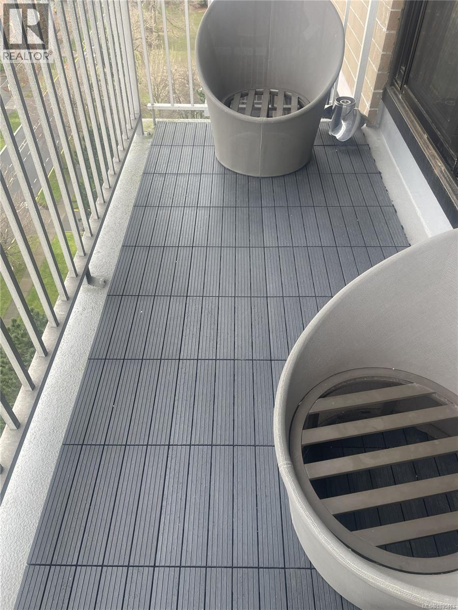 1401 647 Michigan St, Victoria