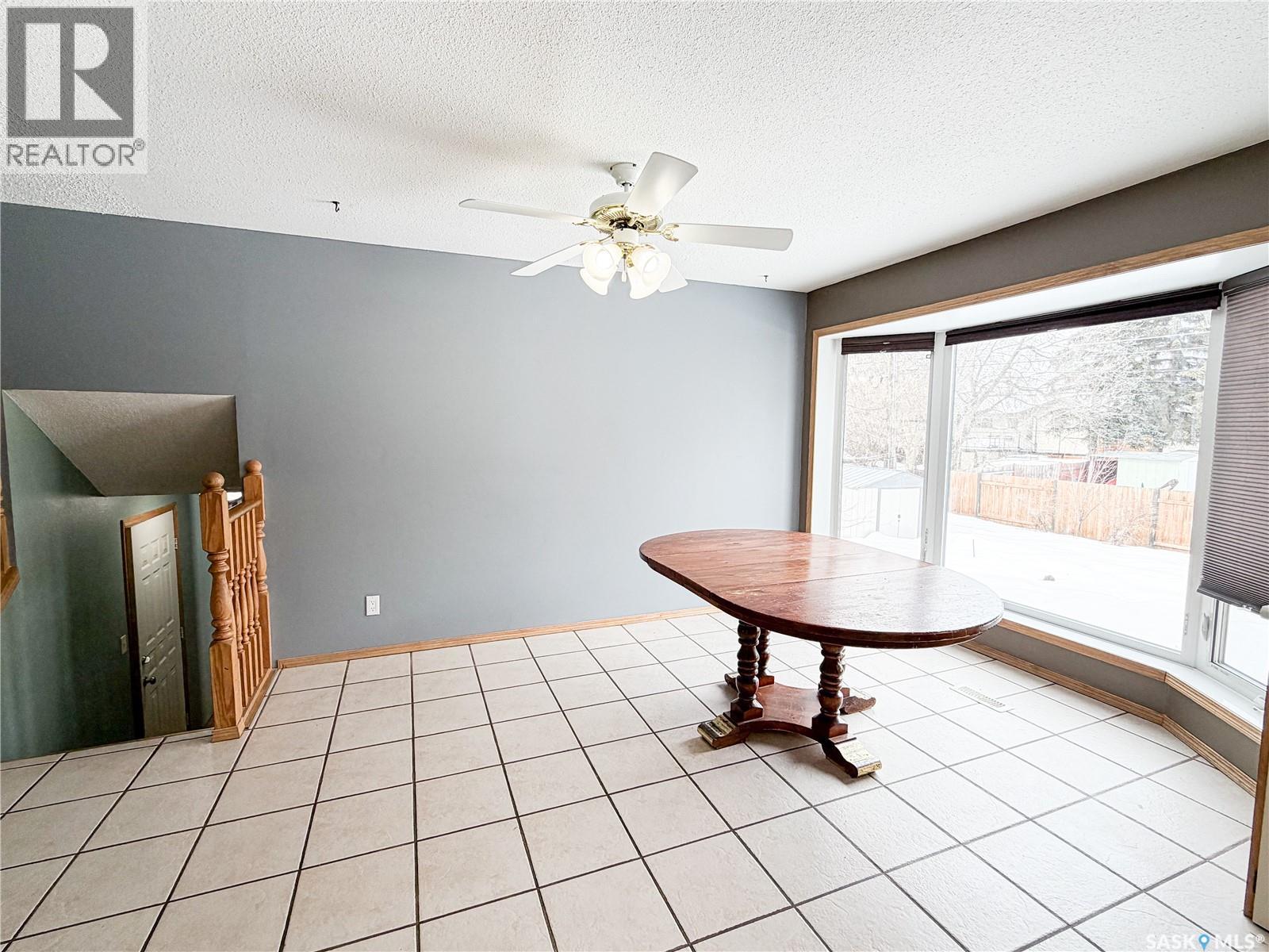 503 6TH AVENUE W - 8