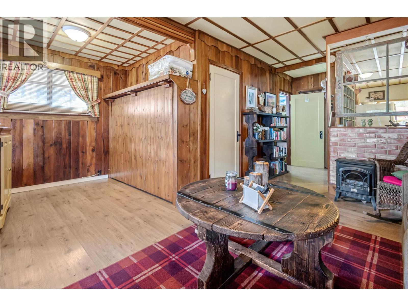 1581 Neimi Road, Christina Lake