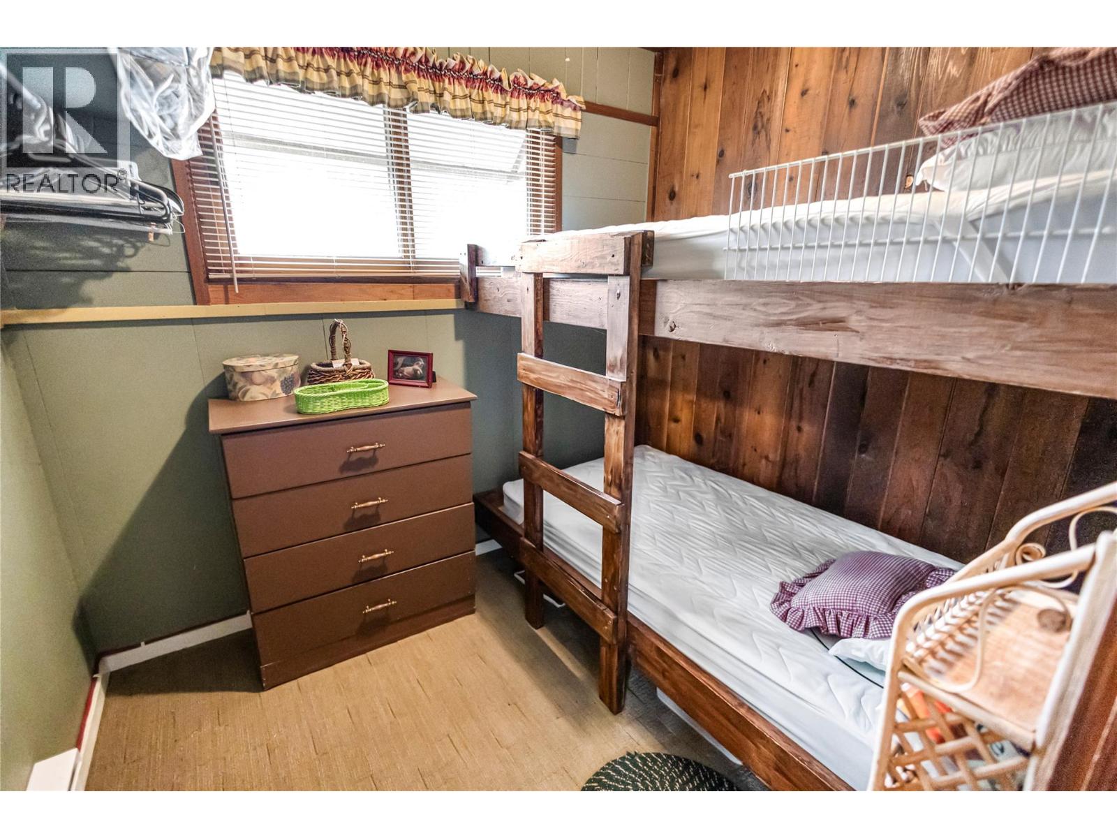 1581 Neimi Road, Christina Lake