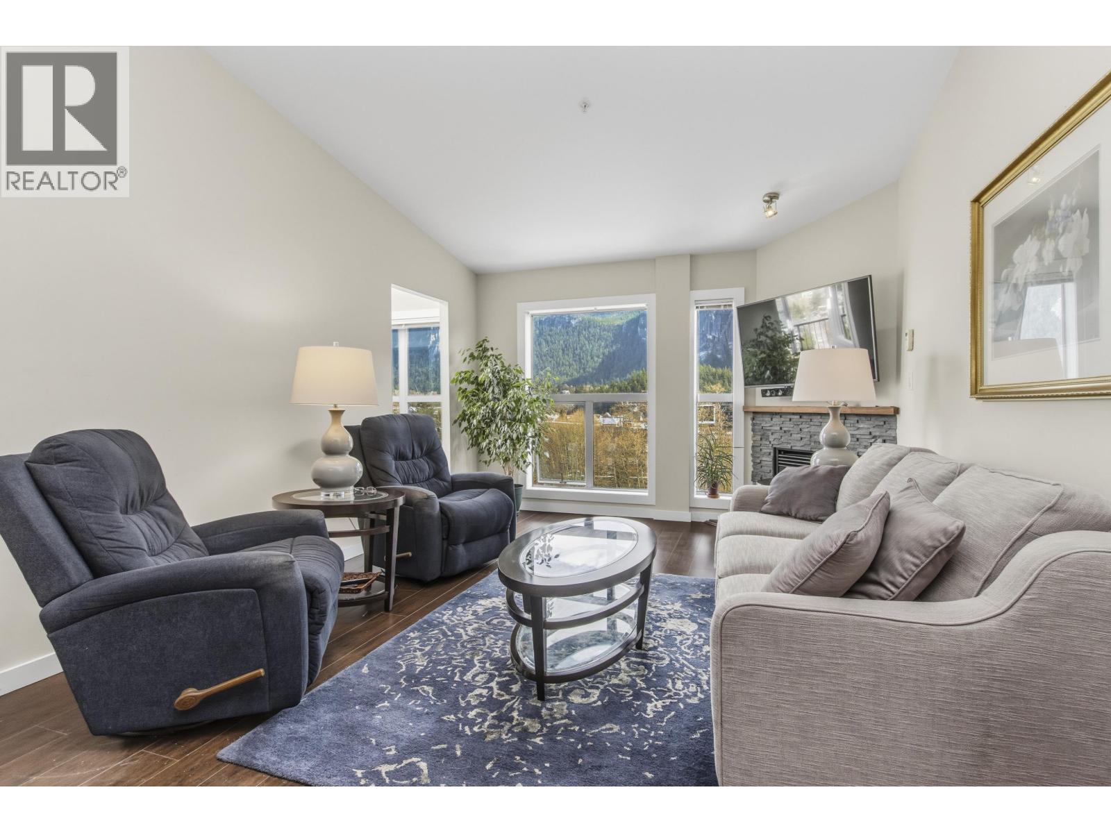 612 1212 MAIN STREET, Squamish