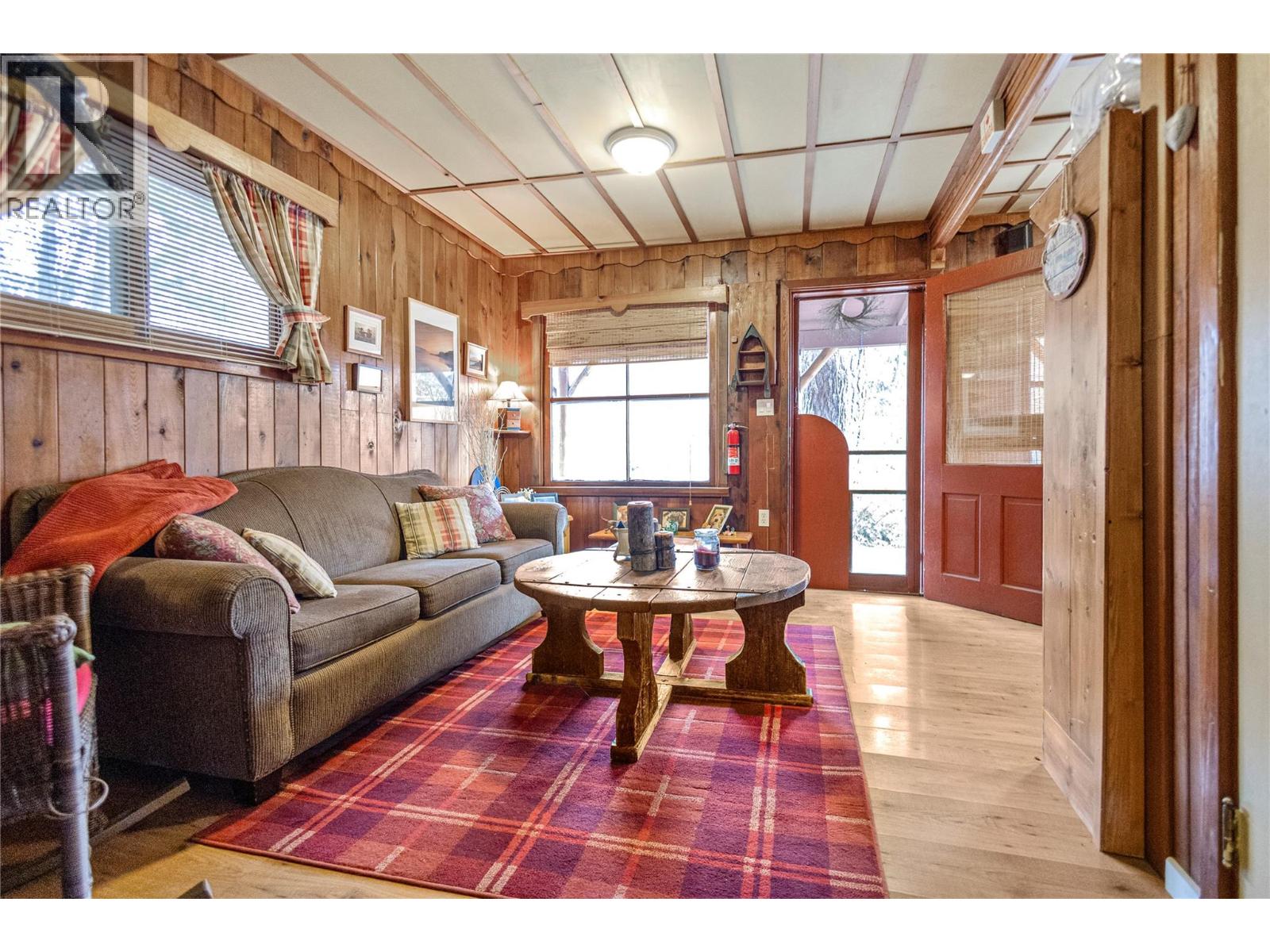 1581 Neimi Road, Christina Lake