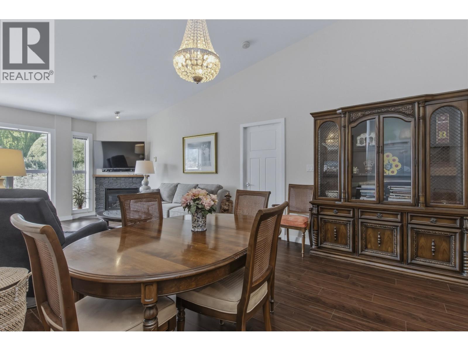 612 1212 MAIN STREET, Squamish