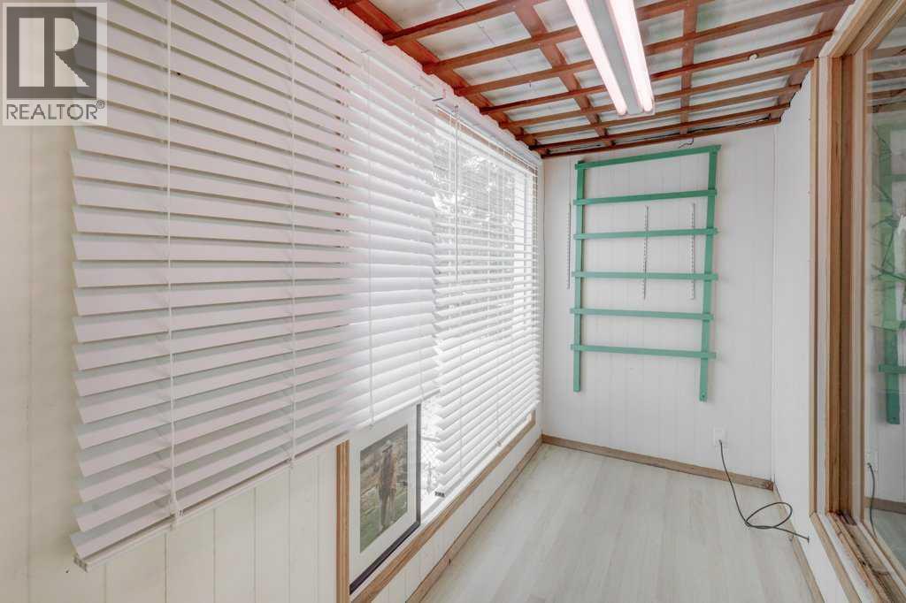 221 31 Avenue NE, Calgary, Alberta