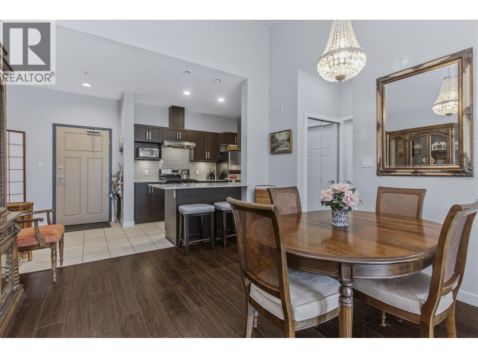 612 1212 MAIN STREET, Squamish