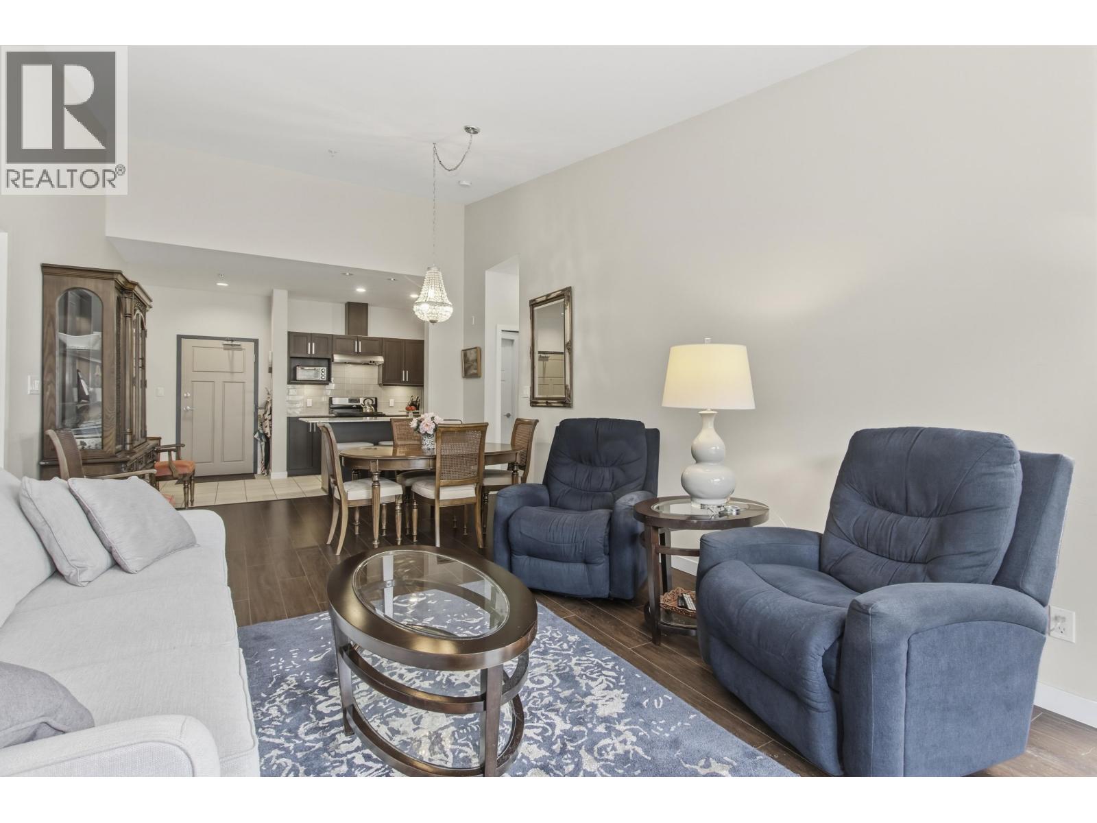 612 1212 MAIN STREET, Squamish